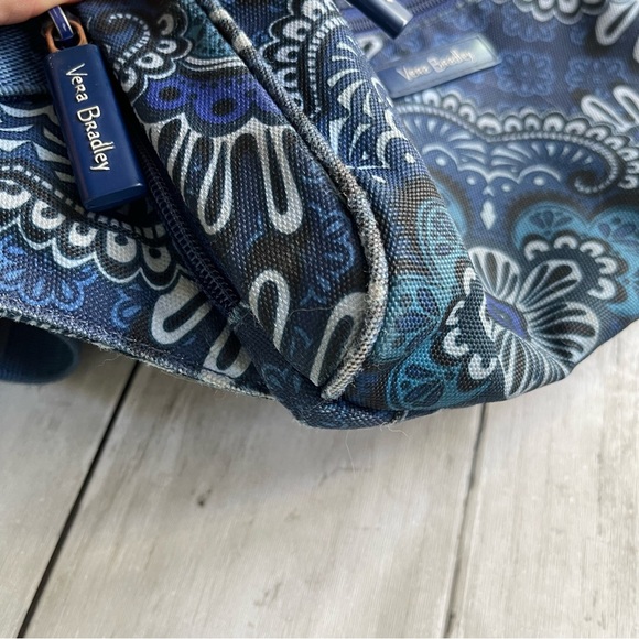 PREOWNED VERA BRADLEY BLUE FANNY PACK ADJUSTABLE ZIP AROUND - Picture 6 of 7